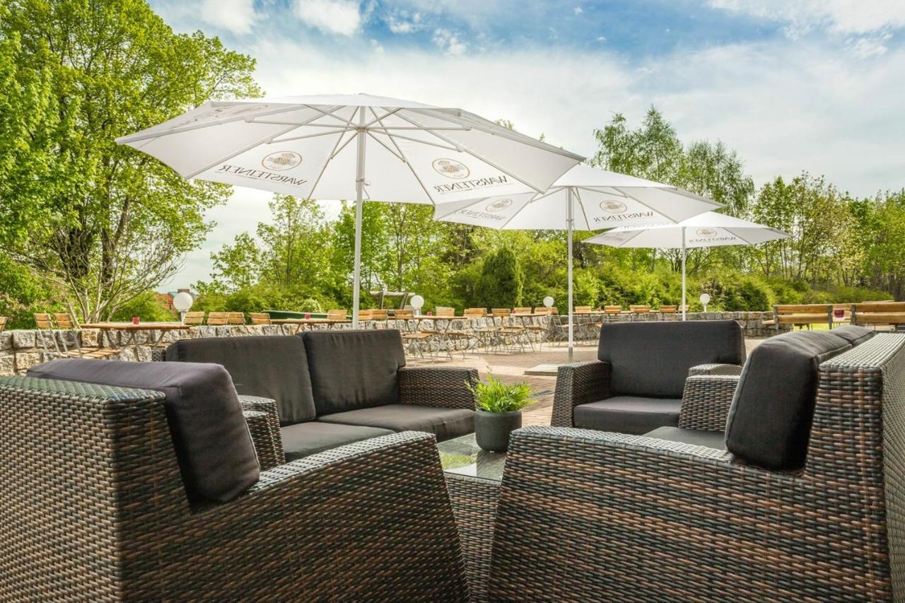 Sonnenhotel Feldberg Am See Mit Schwimmbad, Sauna Und Dampfbad Feldberger Seenlandschaft Ngoại thất bức ảnh