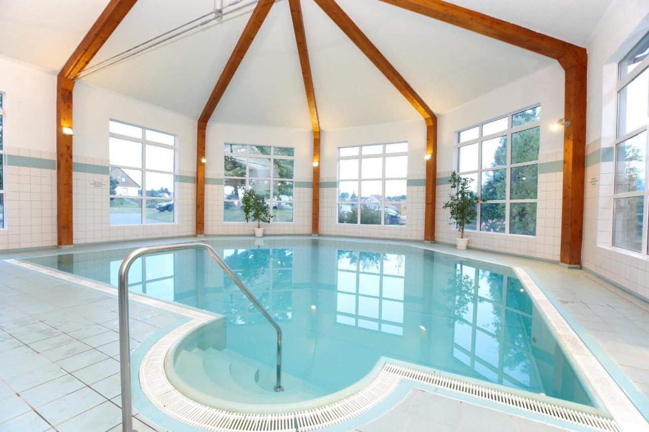 Sonnenhotel Feldberg Am See Mit Schwimmbad, Sauna Und Dampfbad Feldberger Seenlandschaft Ngoại thất bức ảnh