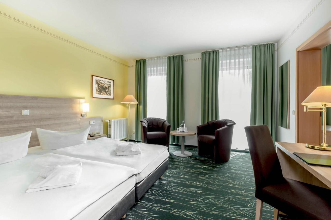 Sonnenhotel Feldberg Am See Mit Schwimmbad, Sauna Und Dampfbad Feldberger Seenlandschaft Ngoại thất bức ảnh
