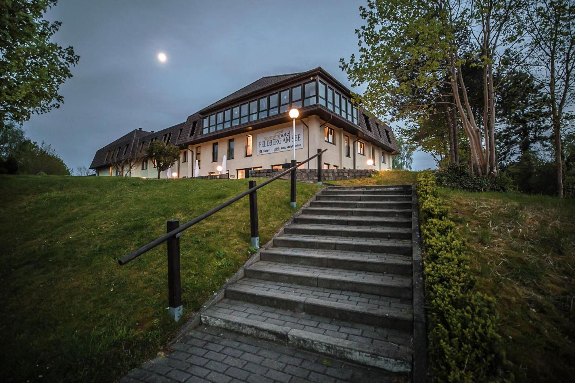 Sonnenhotel Feldberg Am See Mit Schwimmbad, Sauna Und Dampfbad Feldberger Seenlandschaft Ngoại thất bức ảnh