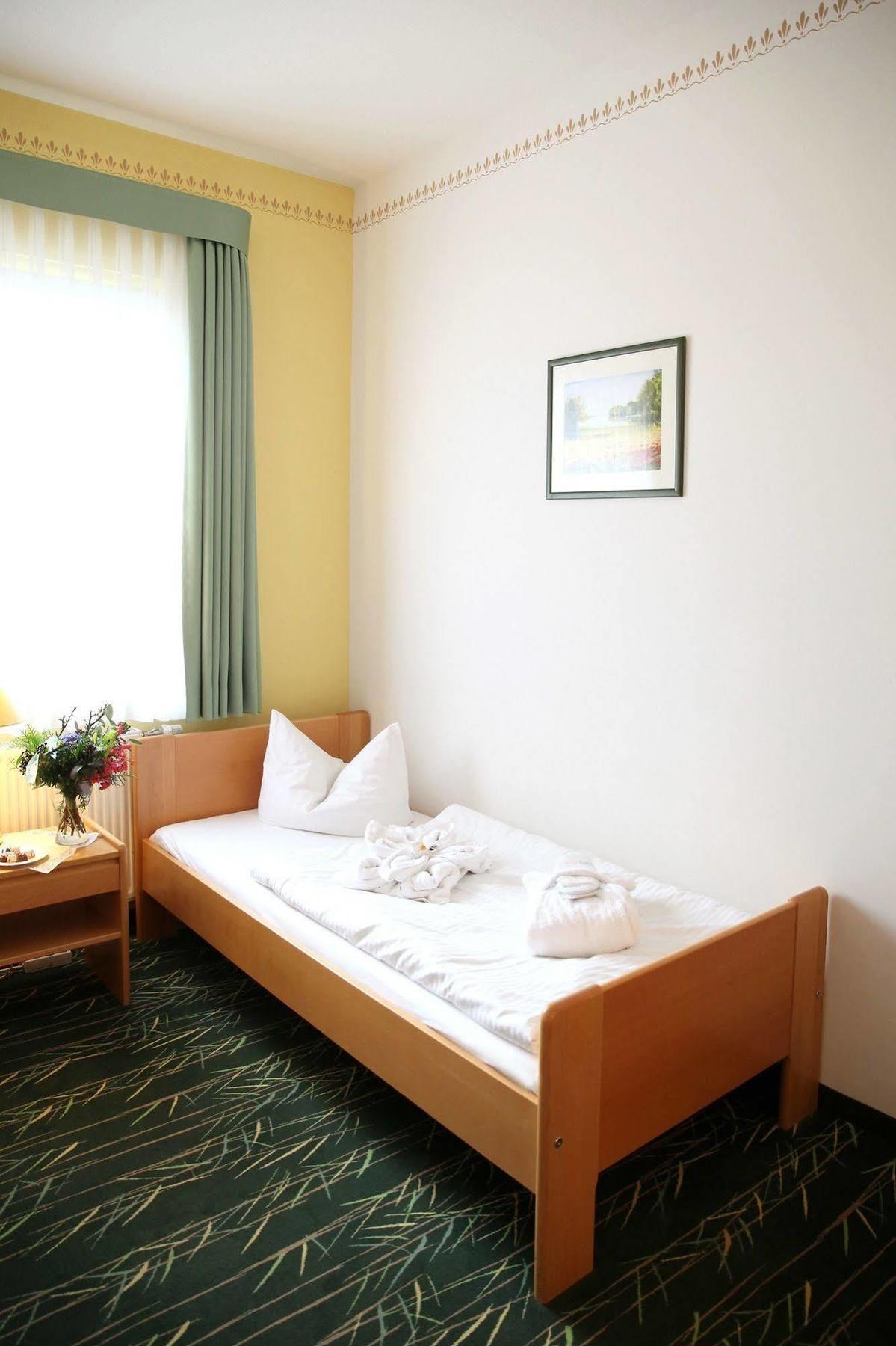 Sonnenhotel Feldberg Am See Mit Schwimmbad, Sauna Und Dampfbad Feldberger Seenlandschaft Ngoại thất bức ảnh